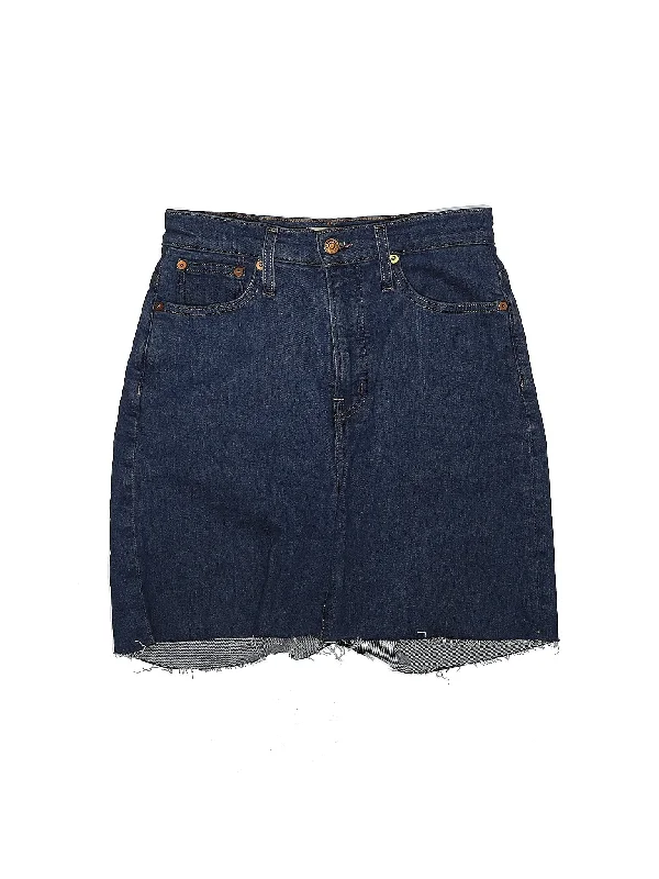 High-Rise Denim Shorts in Medium Wash