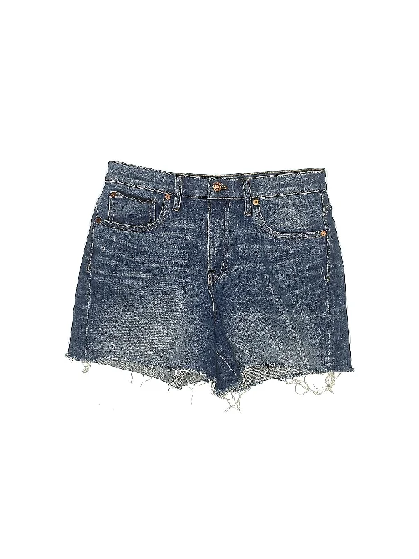 Low-Rise Denim Shorts in Light Wash