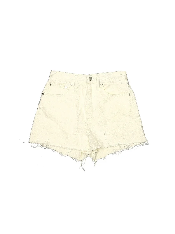 Low-Rise Denim Shorts in Light Wash