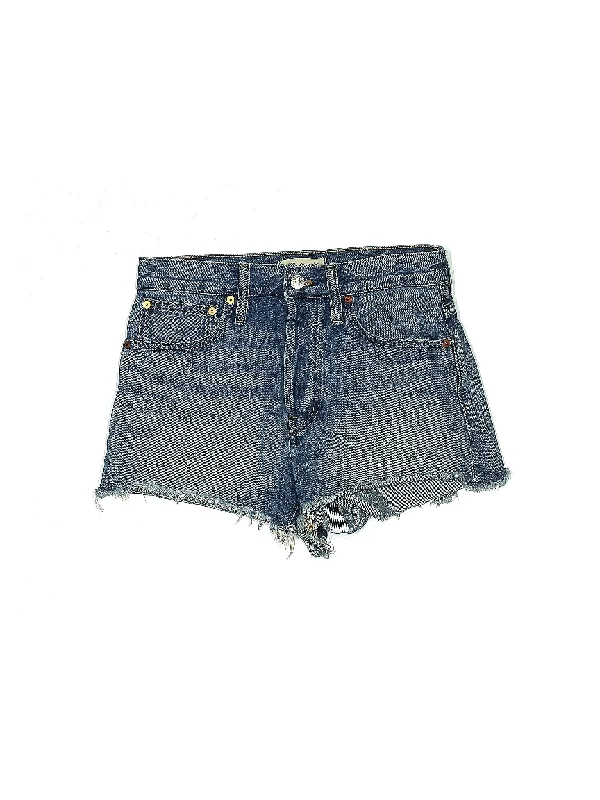 Mid-Rise Denim Shorts in Light Wash