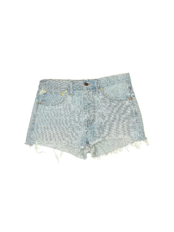 Mid-Rise Denim Shorts in Light Wash