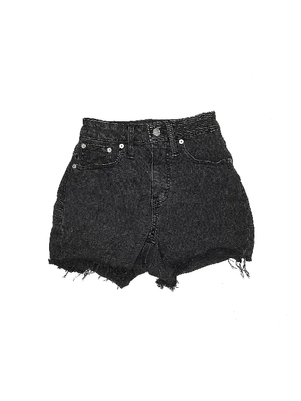 Mid-Rise Denim Shorts in Medium Wash