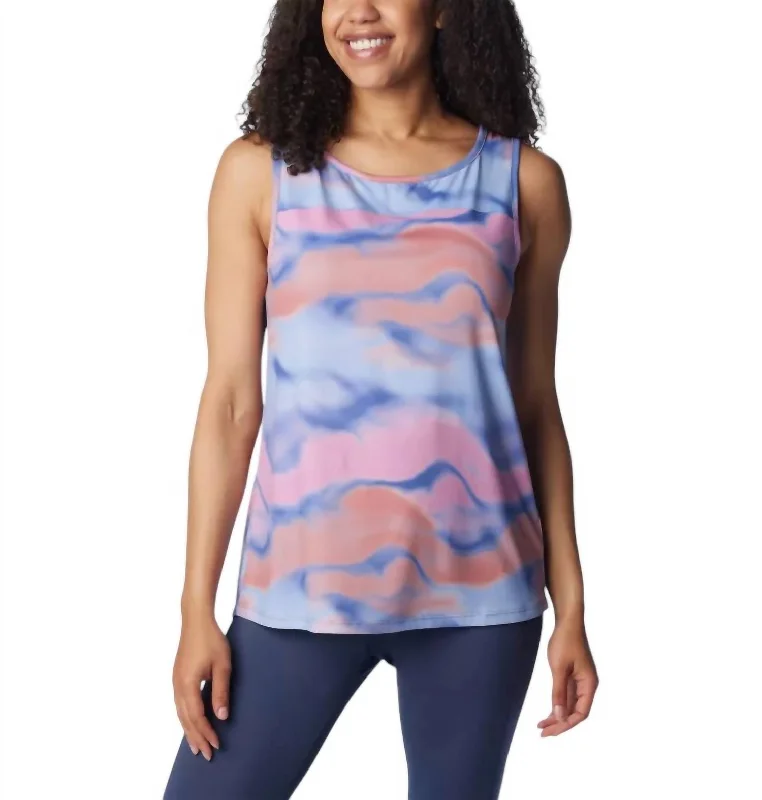 Chill River Tank Top In Eve Undercurrent