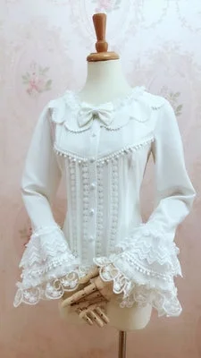 Yilia~Petal Collar Princess Sleeve Vintage Blouse