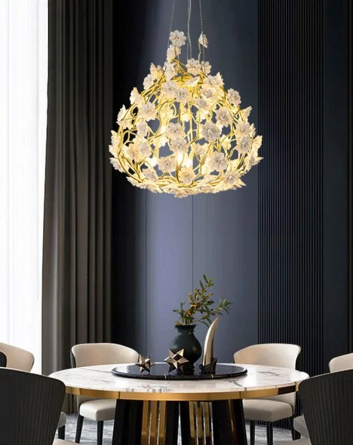 Chandeliers with Murano Glass for a High - End Artistic TouchLuminous Harmony
