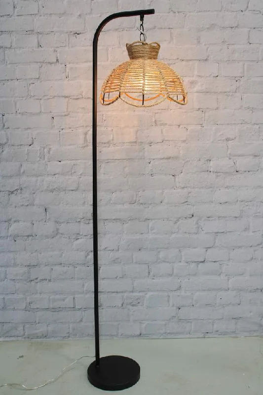 Victorian Style Floor Lamp for Traditional and Elegant InteriorsMaui Suspended Floor Lamp Victorian Style Floor Lamp for Traditional and Elegant InteriorsMaui Suspended Floor Lamp