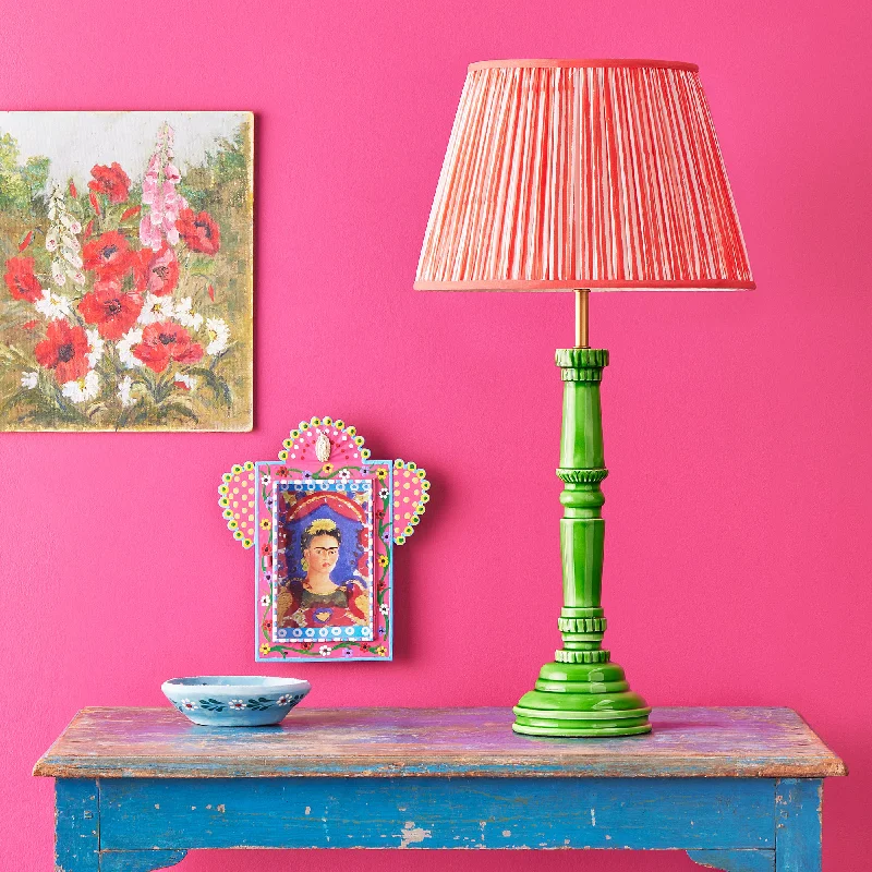 fabric table lamps with a linen shade for a relaxed and breathable lookMavis table lamp in green fabric table lamps with a linen shade for a relaxed and breathable lookMavis table lamp in green