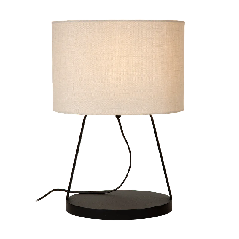 metal table lamps with a matte black finish for a sleek appearanceTable lamp Lee | black metal table lamps with a matte black finish for a sleek appearanceTable lamp Lee | black